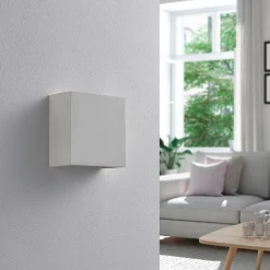 Anneke - firkantet LED-vegglampe i gips