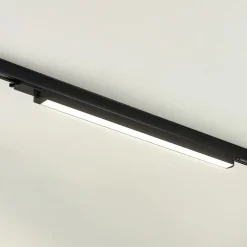 Arcchio Harlow LED-skinnelampe, svart, 69 cm, 4 000 K