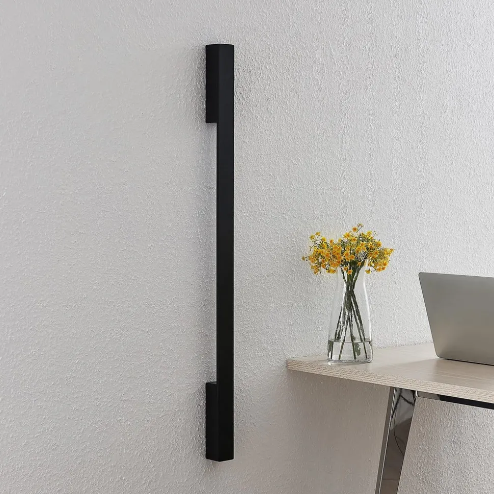 Arcchio Ivano LED-vegglampe, 91 cm, svart