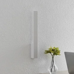 Arcchio Ivano LED-vegglampe, 42,5 cm, hvit