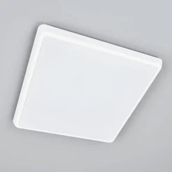 Arcchio LED-taklampe Augustin, 40 x 40 cm, hvit, IP54