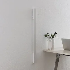 Arcchio LED-vegglampe Ivano, 91 cm, hvit, aluminium