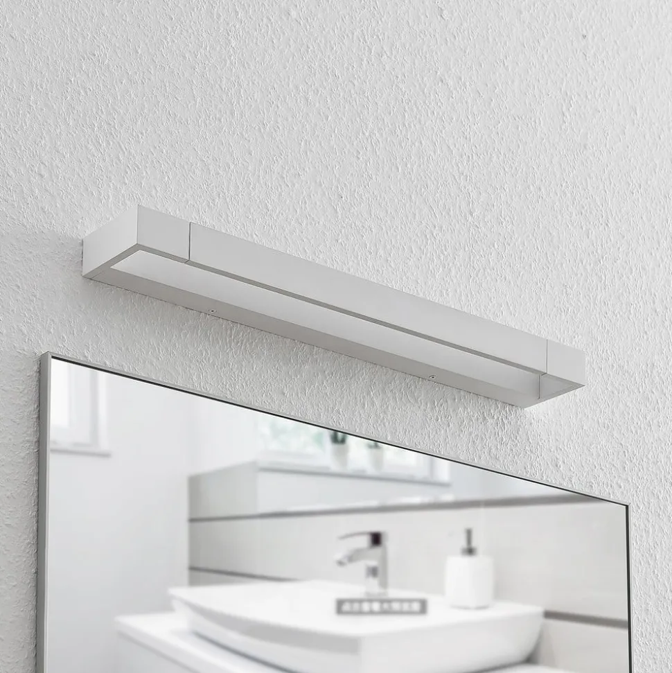 Arcchio LED-vegglampe Jora, 60 cm, hvit, svingbar, IP44