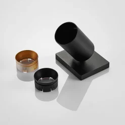 Arcchio spotlight Brinja, svart, kantet, Ø 6 cm, 1 lyskilde, GU10