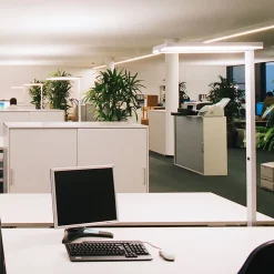 Artemide Chocolate Eco LED-gulvlampe 4 000 K hvit