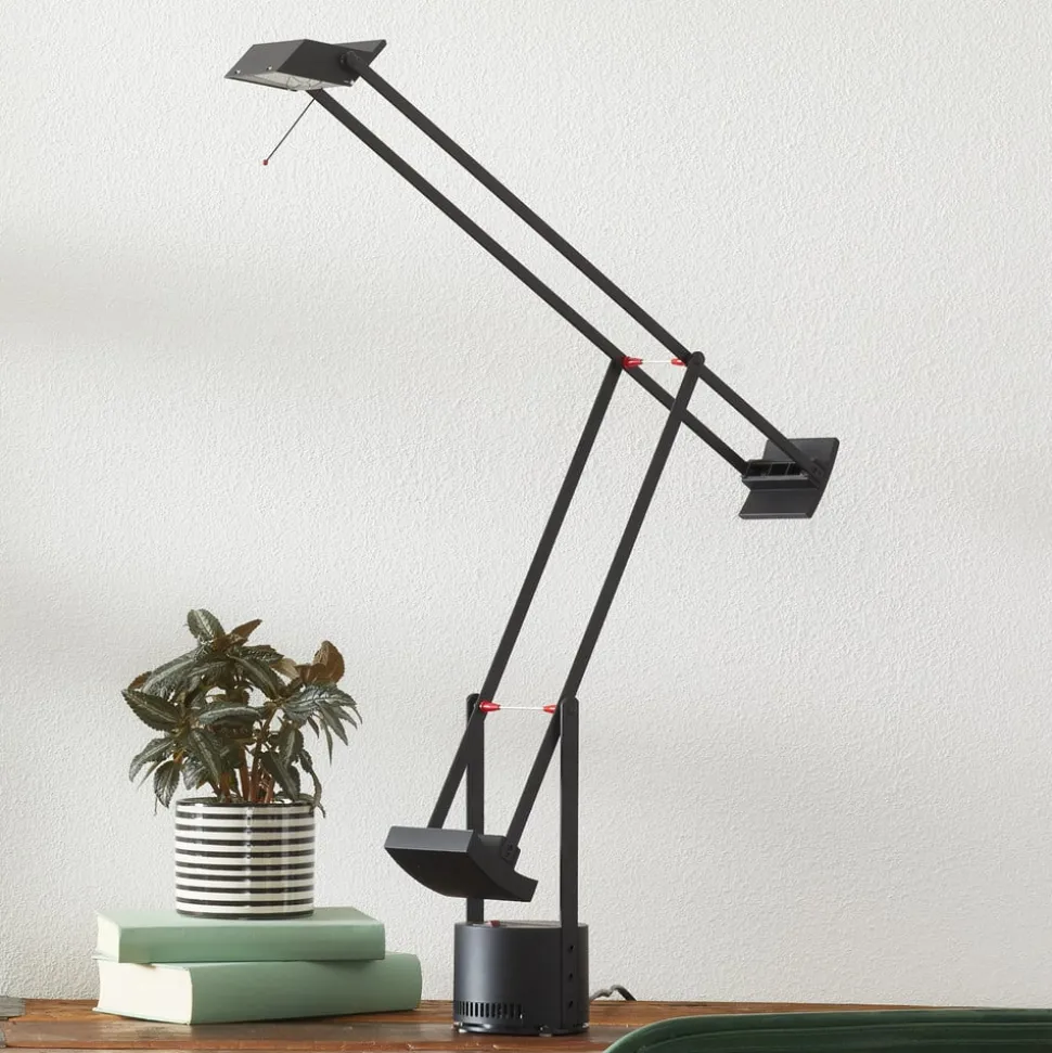 Artemide Tizio 35 skrivebordslampe