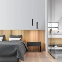 BARE LYS. Fest hengelampe med oppladbar LED, svart, jern