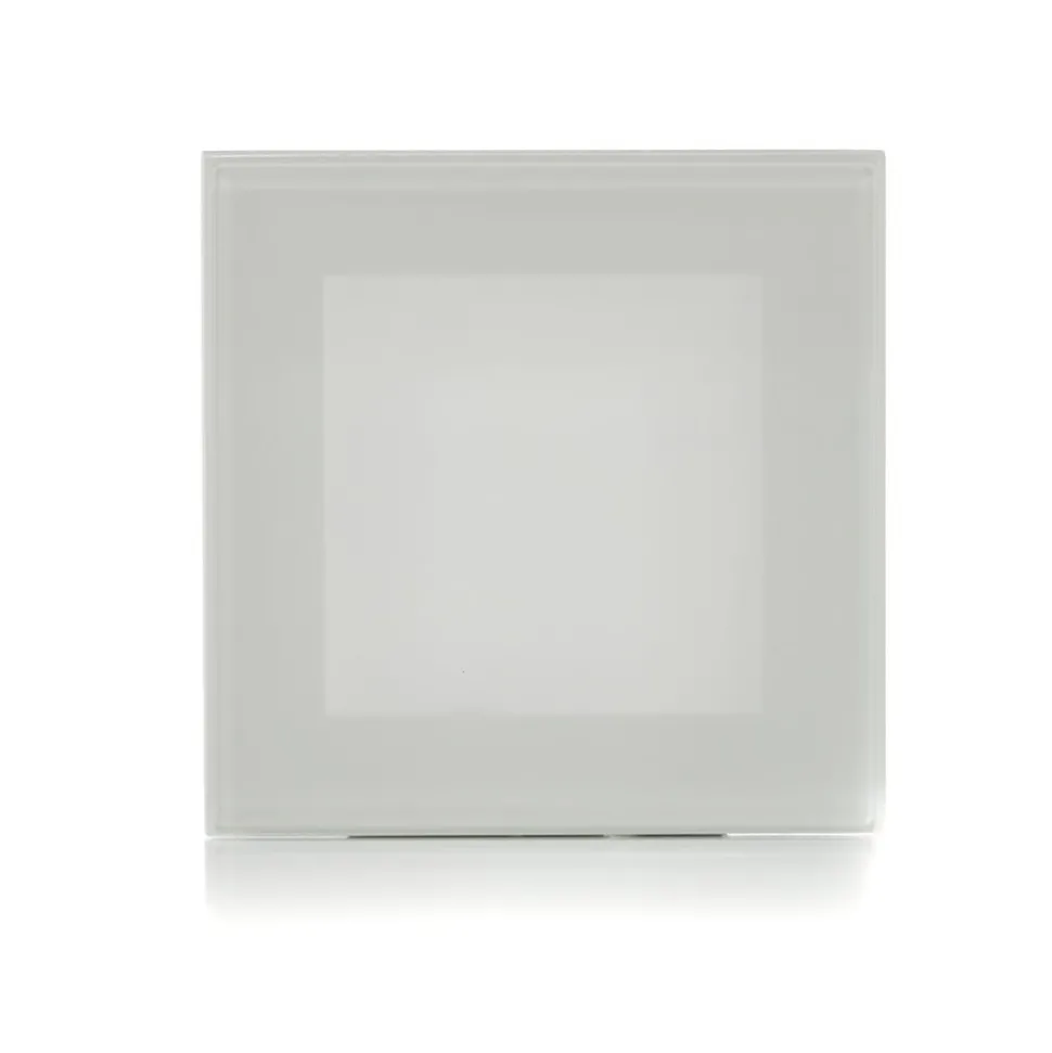 BEGA Accenta veggmontering kantet ring hvit 315lm