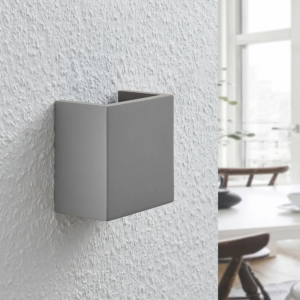 Betongvegglampe Smira i grått, 12,5x12,5cm