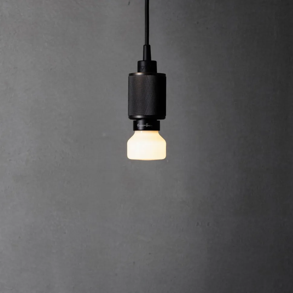 Buster + Punch LED-pære E27 5W opal 2 700 K dimmer