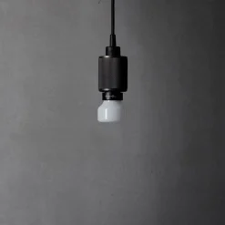 Buster + Punch LED-pære E27 5W opal 2 700 K dimmer