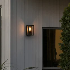 Carpi utendørs vegglampe, svart, 18 x 30 cm