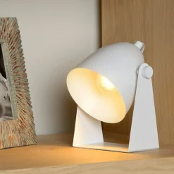 Chago bordlampe i metall, hvit