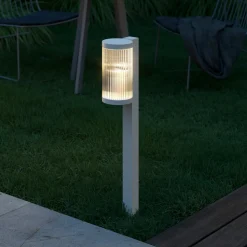 Coupar Garden vinklende lampe av aluminium, sand
