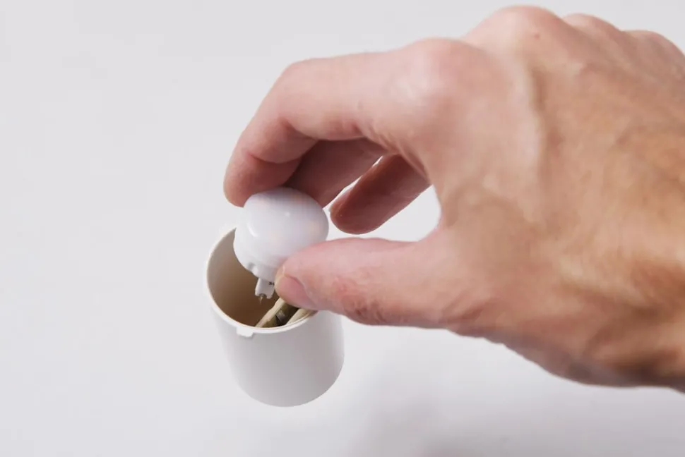 Downlight Livia Ø 6 cm svart/frostet kunstharpiks G9 4 000K