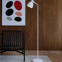 Dyberg Larsen Coast gulvlampe, hvit