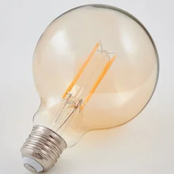 E27 globepære med glødetråd 6W 500lm, ravfarget 1 800K