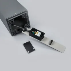 Egon LED-pullertlampe med kantet lampekropp