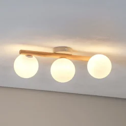 Estera taklampe, opalt glass, tre, 3 lyskilder