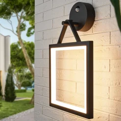 Firkantet LED-vegglampe Mirco med bevegelsessensor