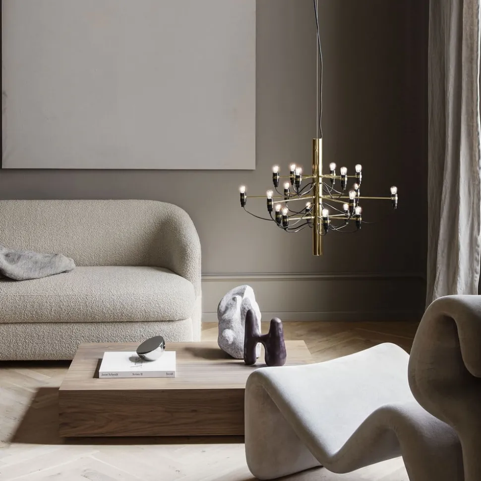 FLOS 2097/18 LED-lysekrone, frostet, messing