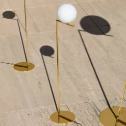 FLOS gulvlampe IC F1 10th Anniversary, gullbelagt, dimbar