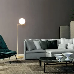 FLOS IC F2 gulvlampe i børstet messing