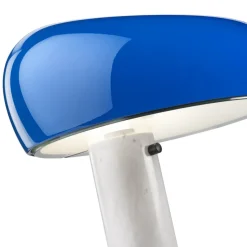 FLOS Snoopy bordlampe, marineblå, marmor, metall