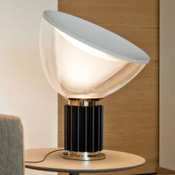 FLOS Taccia small - LED-bordlampe, svart