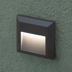 Grant - kantet LED-vegglampe for utebruk