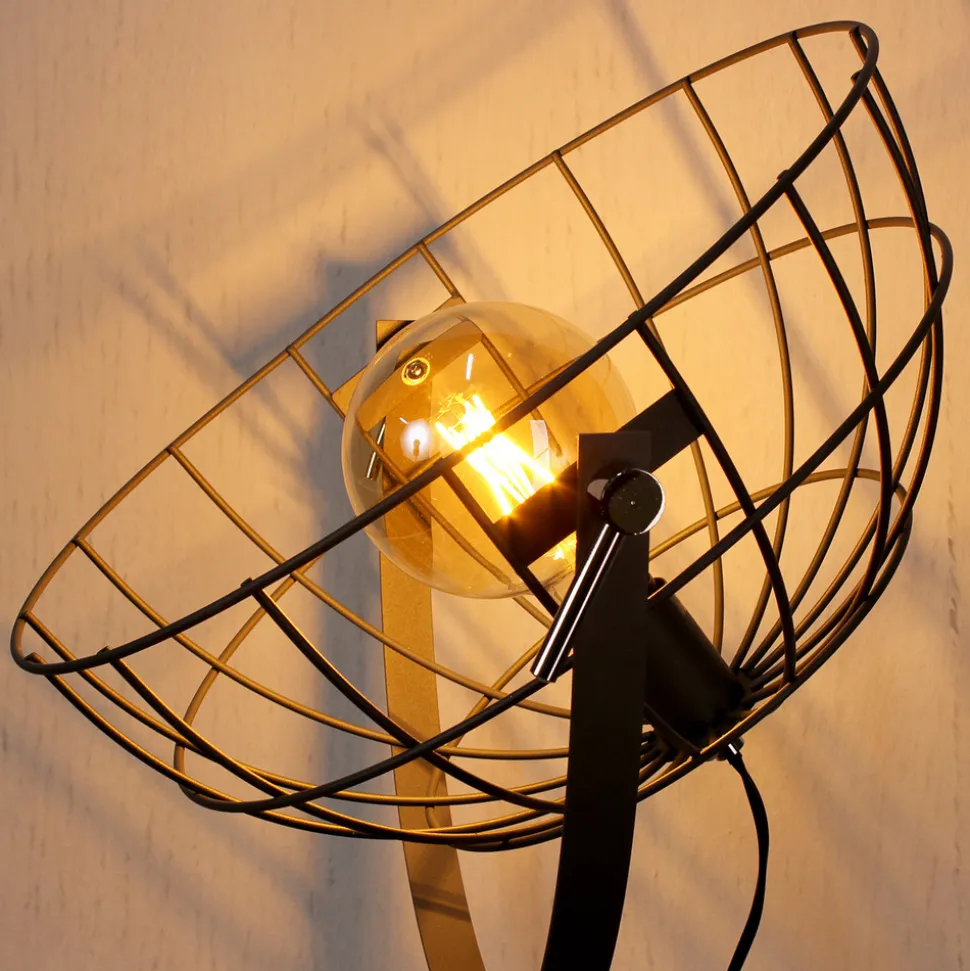 Gulvlampe Grid med kurvformet skjerm