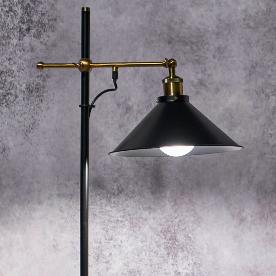 Gulvlampe Lenius med bevegelig skjerm