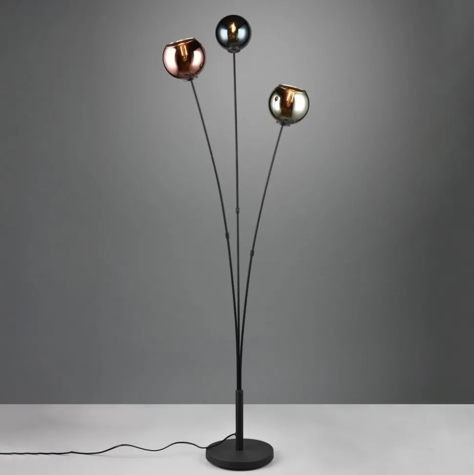 Gulvlampe Sheldon med tre glasskuleskjermer