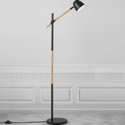 Gulvlampe Theo, av asketre