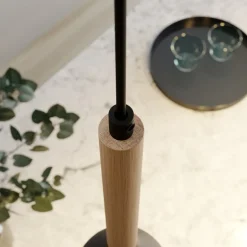 Hengelampe Muza, svart/lyst tre, Ø 11 cm