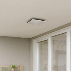 Henni kvadratisk LED-taklampe for utendørs bruk