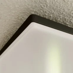 Henni kvadratisk LED-taklampe for utendørs bruk