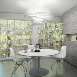 Hvit designerpendellampe Pirce, 67 x 69 cm