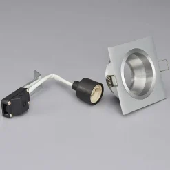 Høyvoltsinnbyggingslampe Soley, kantet