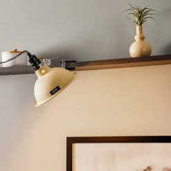Industrielt utseende - klemmelampe Pepper beige