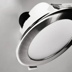 Innfelt LED-taklampe Acrux, Ø 11 cm, sølvmatt, CCT