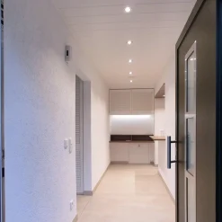 Innfelt LED-taklampe Acrux, Ø 10 cm, sølvmatt, CCT