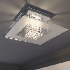 Iøynefallende LED-taklampe Lisandra til bad