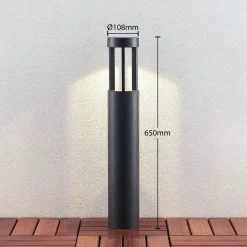 Jordis LED-gatelampe i mørkegrått