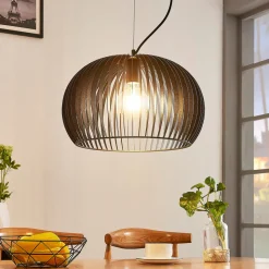 Jusra pendellampe i svart metall, 1 lyskilde.