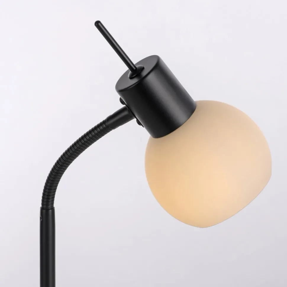 JUST LIGHT. Loki bordlampe, svart, jern, glass