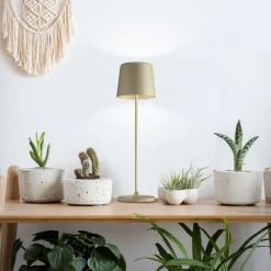 Kaami LED-bordlampe, dimbar, gull matt