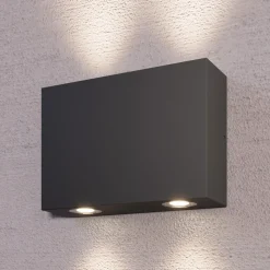 Kantet Henor utendørs vegglampe med 4 LEDs