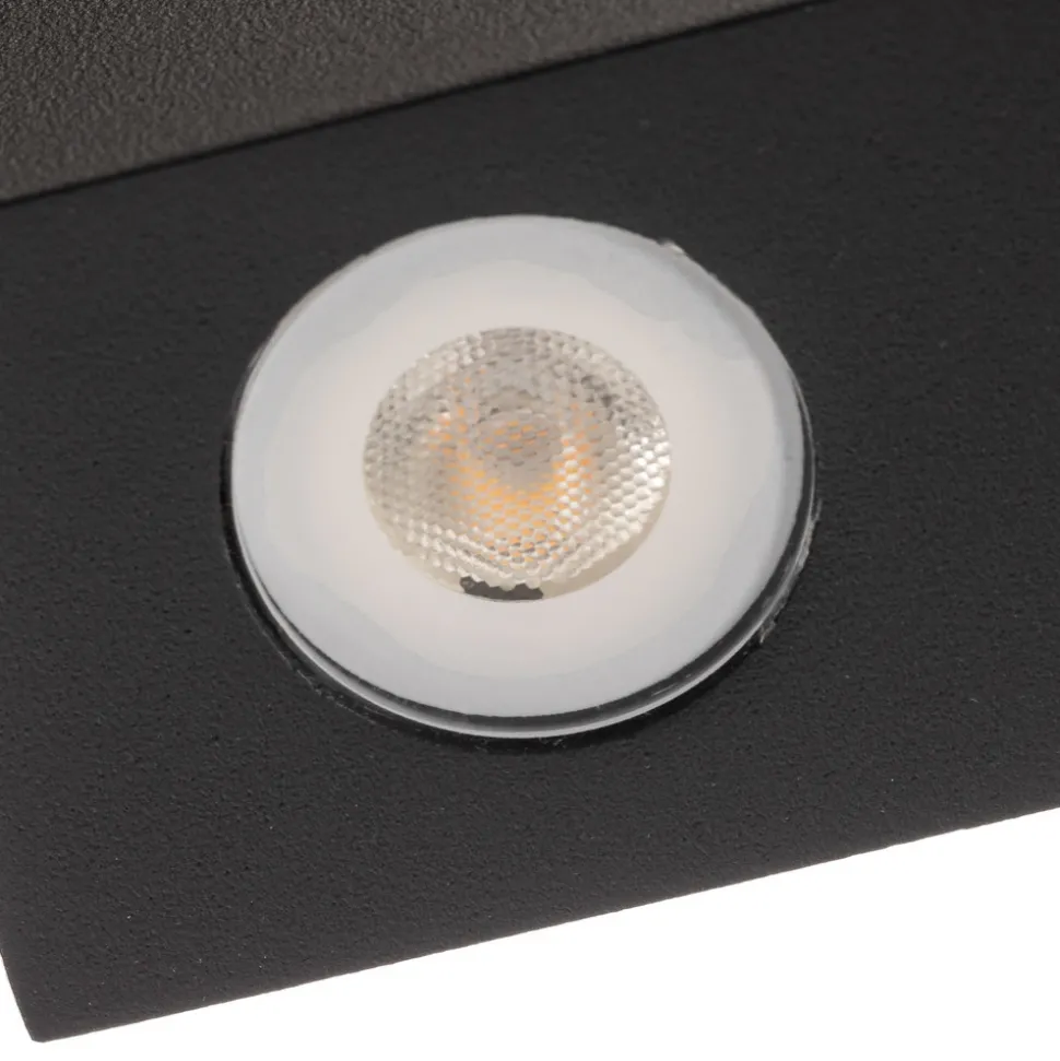 Kantet Henor utendørs vegglampe med 4 LEDs