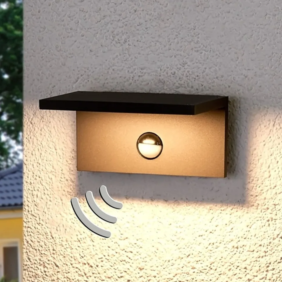 Kantet LED-utevegglampe Darina, bevegelsessensor